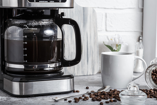 They come in a range of styles, from stovetop espresso makers to electric coffee makers and Mugs.